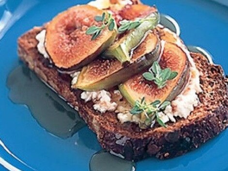 Grilled figs and goat’s cheese.