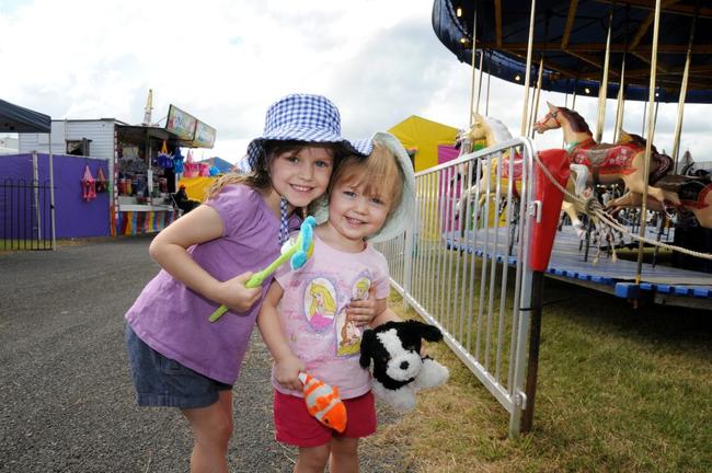 Ashleigh and Chealsea Parker down sideshow alley. Picture: Renee Pilcher