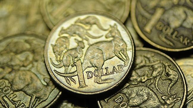 The dollar began tracking lower yesterday following the release of jobs data. (AAP Image/Julian Smith) 