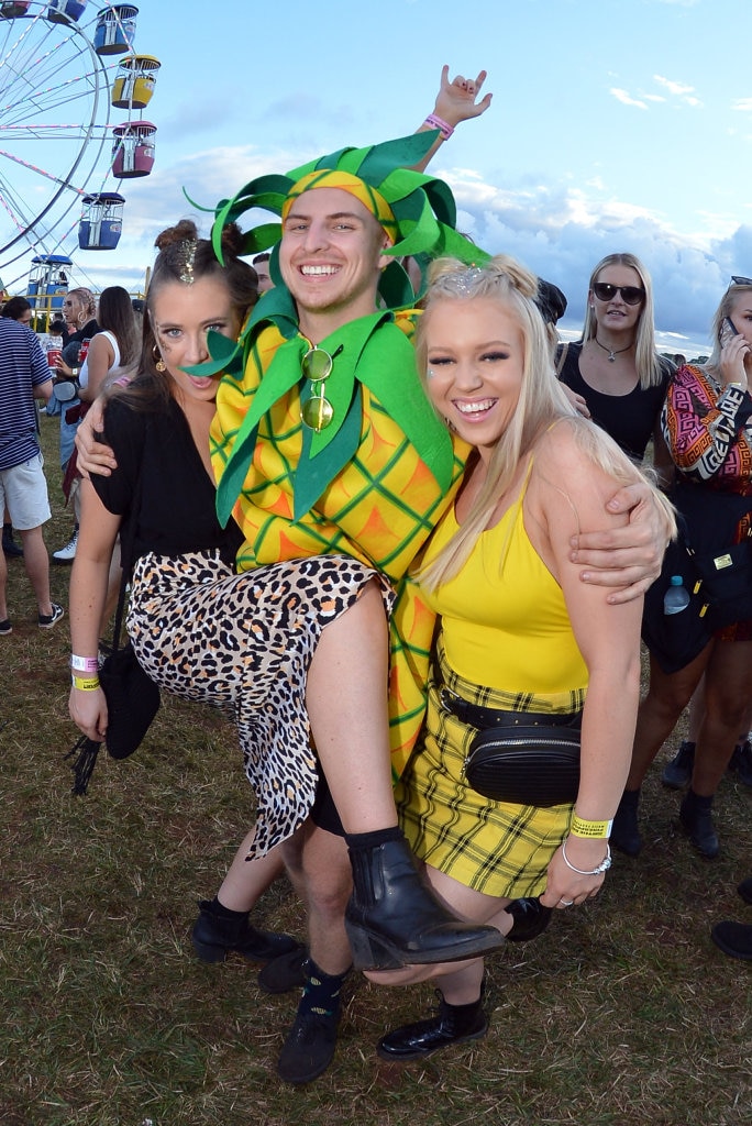 Big Pineapple Music Festival. Bronte O'Hara, Chloe Williams and Logan McMaley.