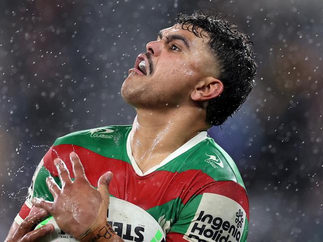 SYDNEY, AUSTRALIA - JULY 04: Latrell Mitchell of the Rabbitohs takes a high ball during the round 18 NRL match between Parramatta Eels and South Sydney Rabbitohs at CommBank Stadium, on July 04, 2024, in Sydney, Australia. (Photo by Cameron Spencer/Getty Images)