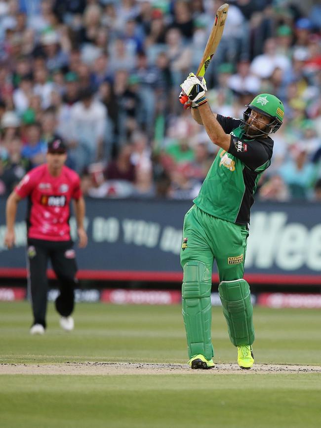 Rob Quiney hits Sean Abbott for a six. Picture: Wayne Ludbey