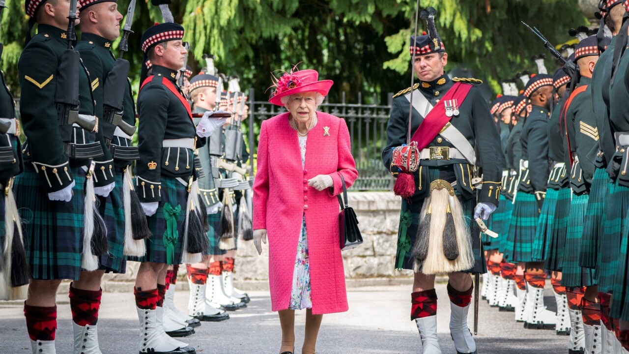 queen's journey back to london