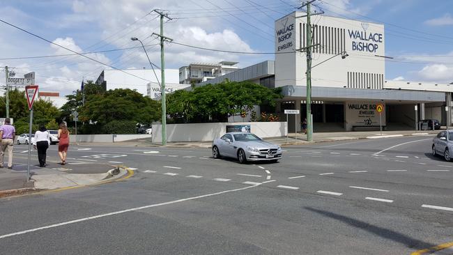 The Doggett St/Commercial Rd intersection in Newstead will be upgraded with traffic lights and signal-controlled pedestrian crossings. Photo: Kristy Muir