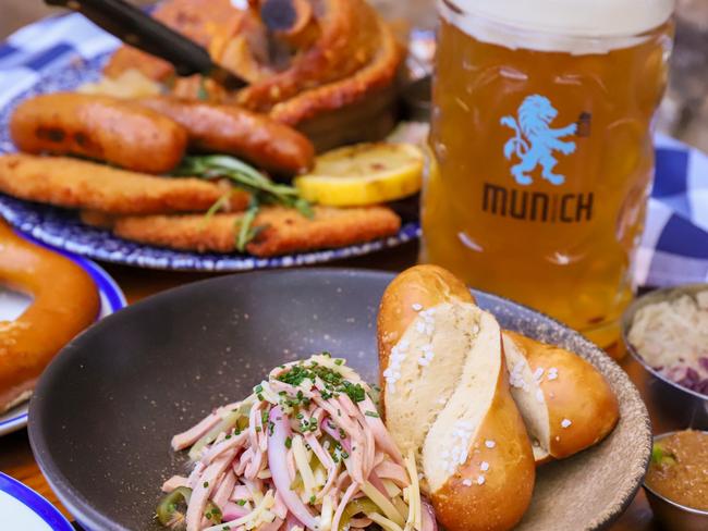 EAT STREET + Oktoberfest season 2022 - Munich Brauhaus -  menu selection, photo - Jenifer Jagielski