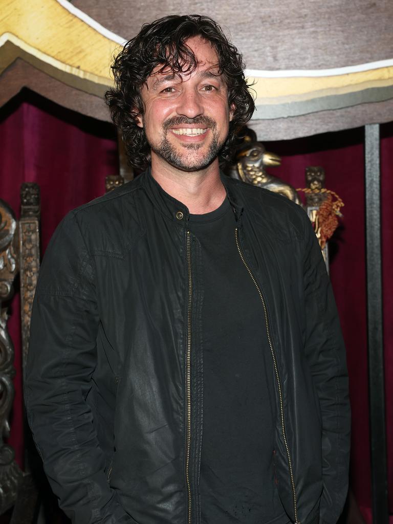 American Pie star Thomas Ian Nicholas is UNRECOGNIZABLE in new interview  nearly 25 years after release of raunchy teen film