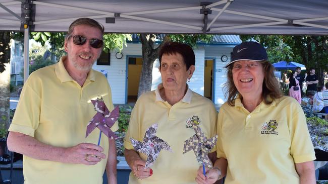 Howard Marsh, Bev Fellows and Wendy Marsh