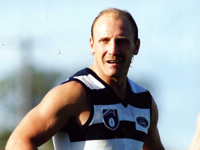 Footballer Gary Ablett during AFL match for Geelong. Used 7 Sep 1994.