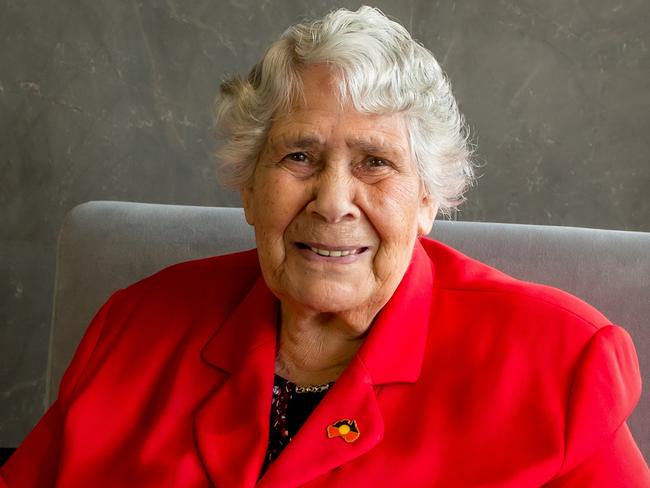 Tributes have flowed for Aboriginal leader Lowitja O’Donoghue after her death.