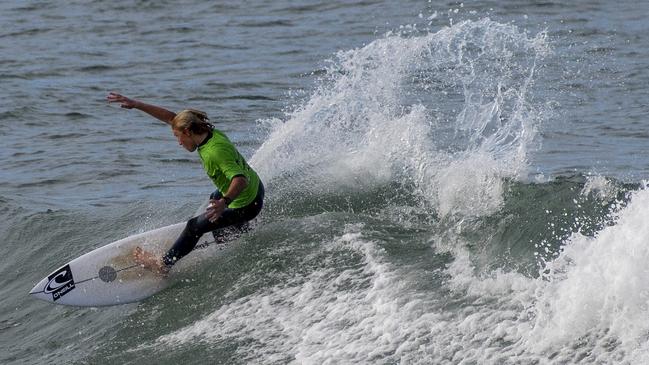 Lennox Head surfer Harry O’Brien eliminated current ISA World Junior Champion Willis Droomer. Picture: supplied