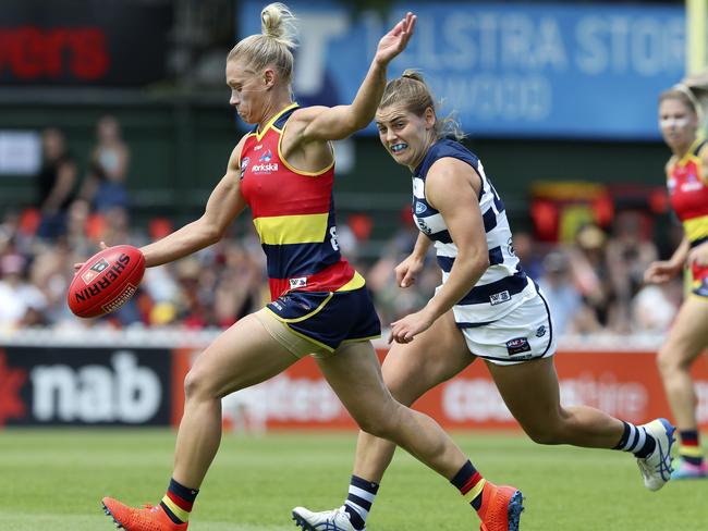 Crows co-captain Erin Phillips storms towards goal in the team’s 29-point win over Geelong at Norwood Oval. Picture SARAH REED