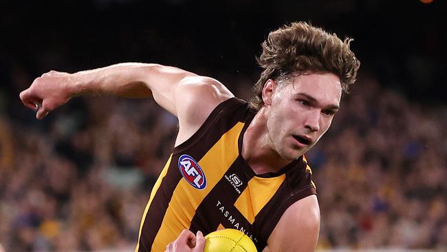 MELBOURNE, SEPTEMBER 6, 2024: 2024 AFL Football - Elimination Final - Western Bulldogs v Hawthorn at the MCG. Jack Scrimshaw of the Hawks in action.  Picture: Mark Stewart