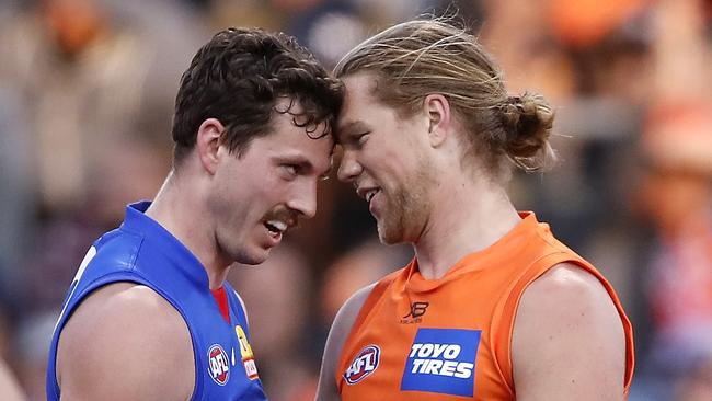 Harry Himmelberg says hello to Bulldog Zaine Cordy. Pic: Getty Images