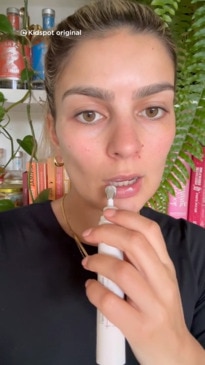 I tried a natural 'lip filler dupe'