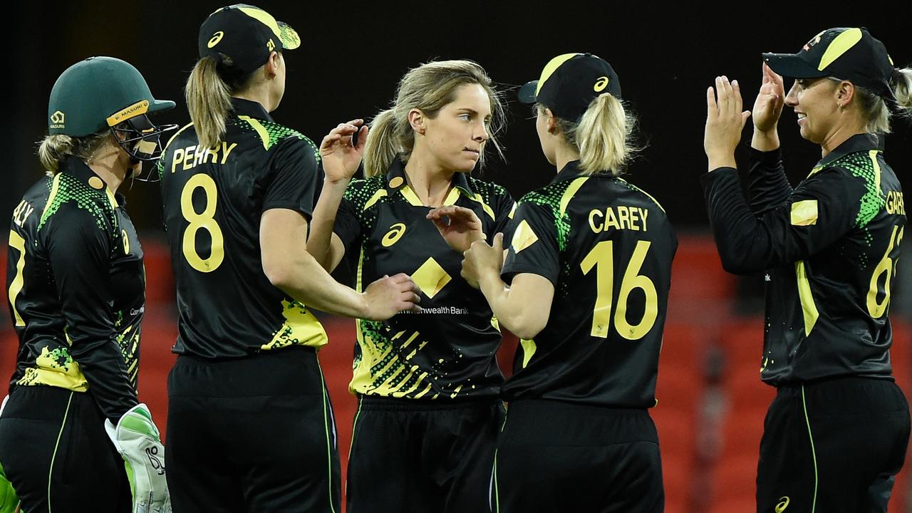 Sophie Molineux was expensive, but did take the key wicket of Harmanpreet Kaur. Picture: Getty Images