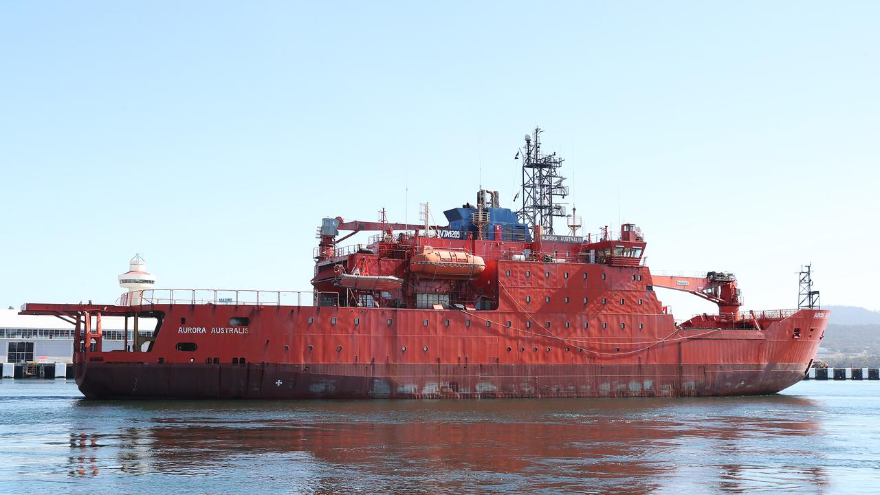 Final voyage out of Hobart for the Aurora Australis. Picture: NIKKI DAVIS-JONES