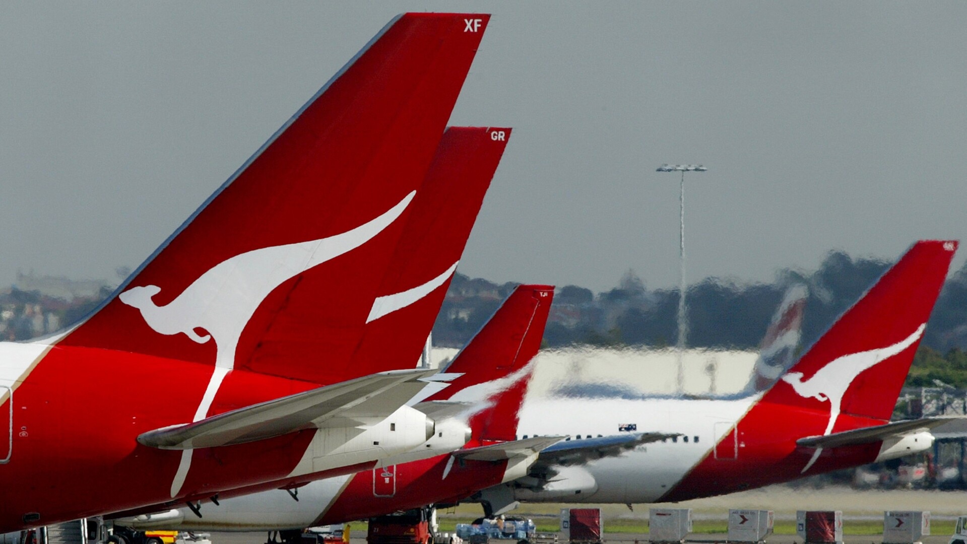 Qantas to pay $120 million in compensation to sacked workers