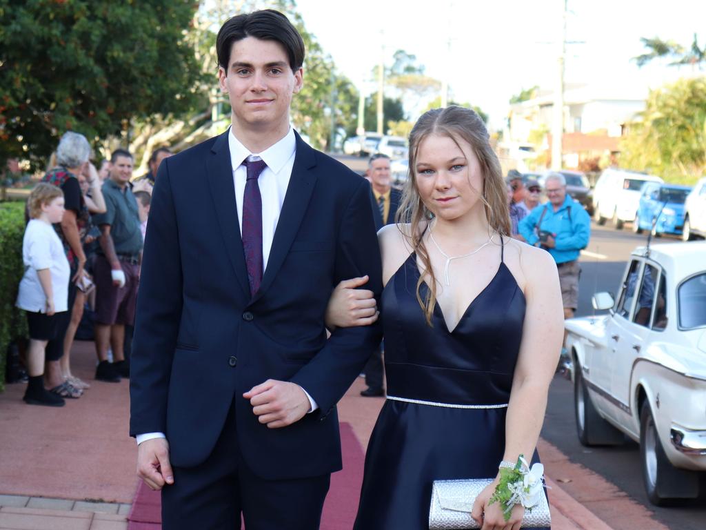 Kismet Newsome and Brodie Scotney at the 2023 Isis State High School formal. Image credit: Isis SHS.