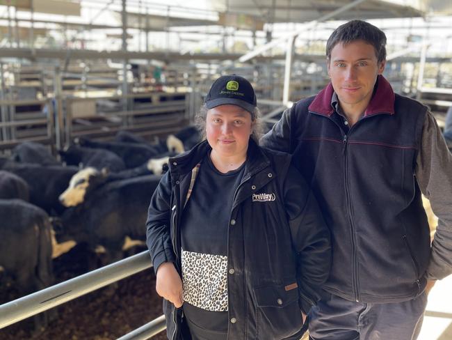 Tom Sutherland and Rachel Owen at the Bairnsdale store cattle sale, July 9, 2021, where they purchased 18 black baldy heifers at $1510 from the feature line of Kent Park cattle. Picture: Petra Oates