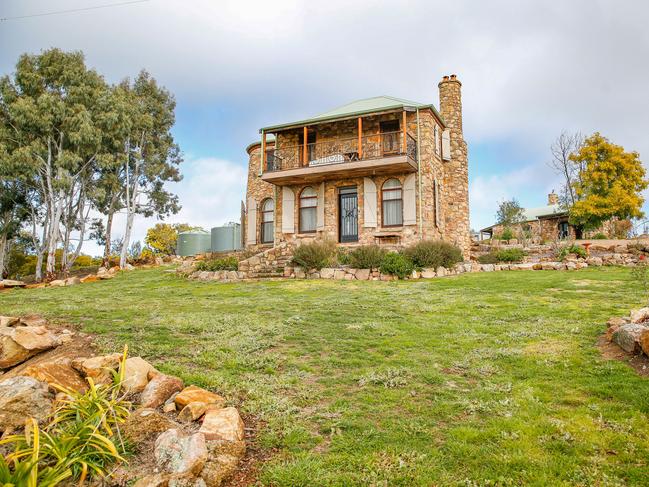 Homestead: Strathbogie. Listed for $849,000.