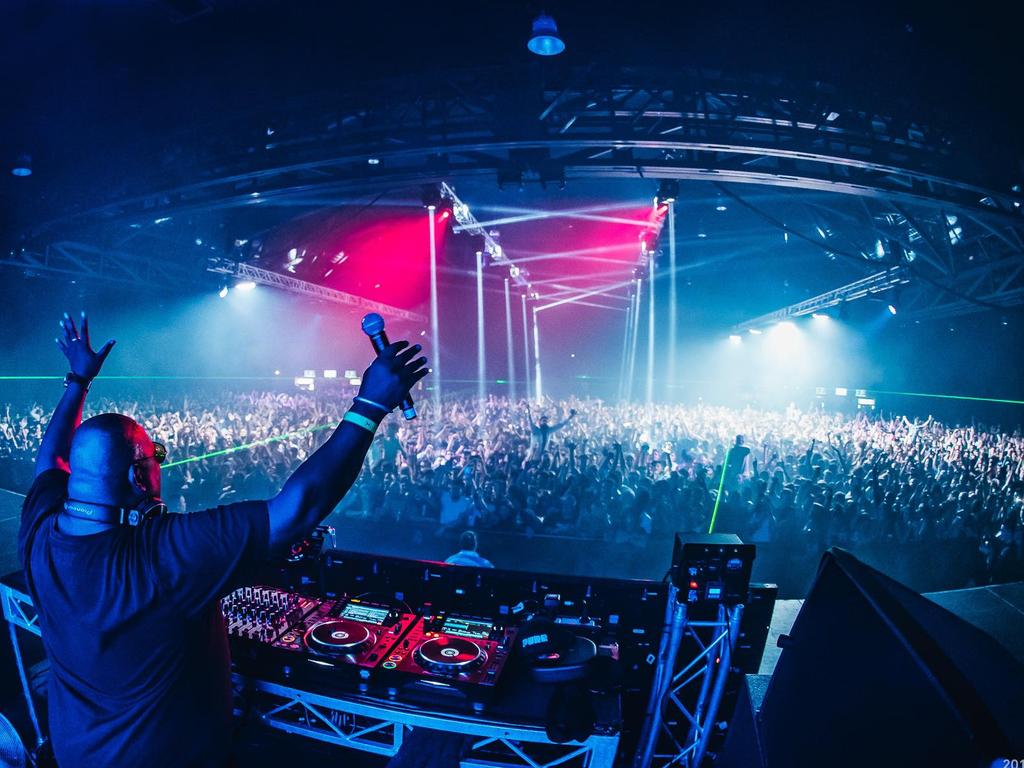 Carl Cox laments functional techno scene while on a mission to scare ...