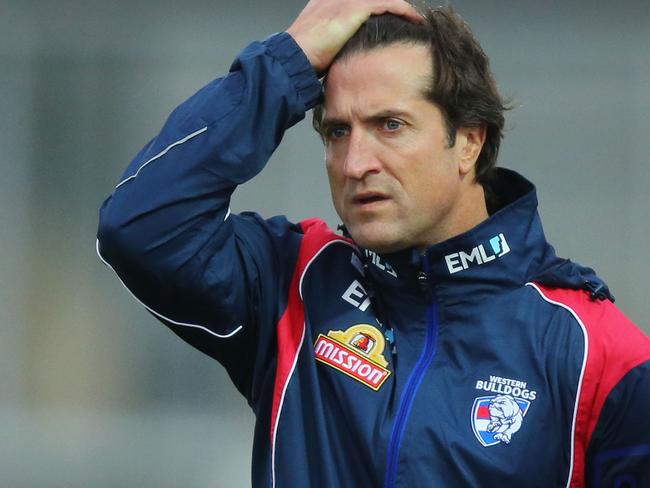 Will Bulldogs coach Luke Beveridge have Travis Cloke at his disposal next year?