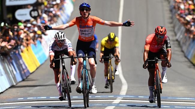 Stephen Williams celebrates as both stage and overall winner of the Santos Tour Down Under. Picture: Tim de Waele/Getty Images