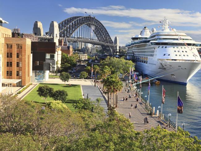 ESCAPE: CRUISE WISDOM MAY 15  ..  Sydney, Australia - December 1, 2013;  Luxury Cruise liner, Radiance of the Seas, docked at Circular Quay and passengers disembark. Picture: istock