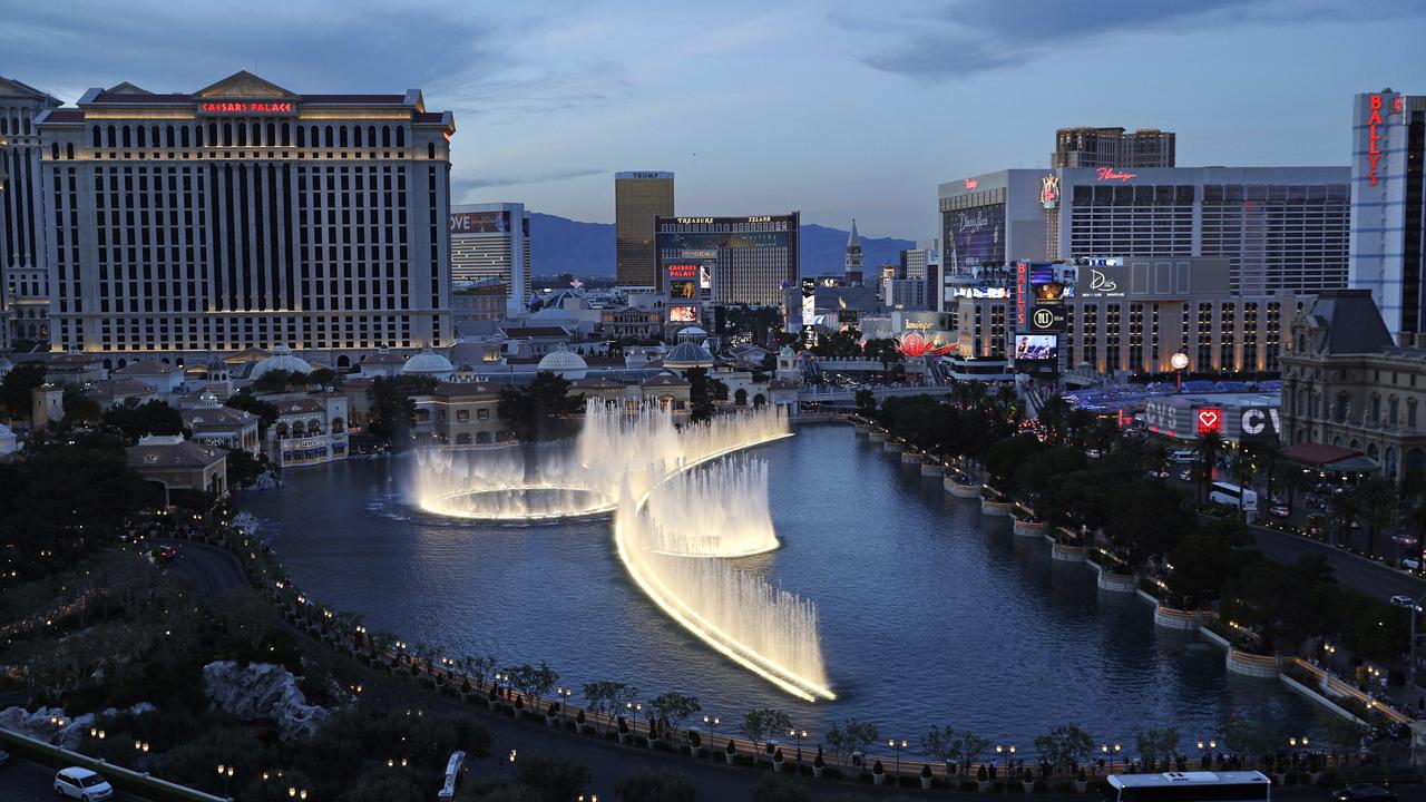 NFL Draft in Las Vegas: Fountains, scubas, slot machines, Ferris