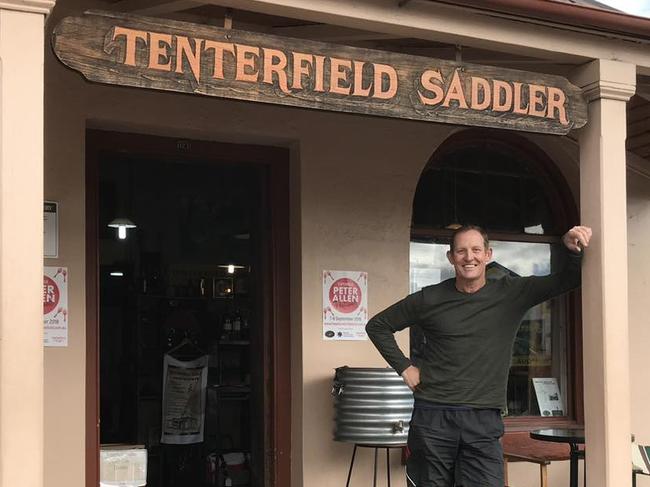 Aussie celeb Todd McKenney has rallied for the survival of iconic Tenterfield landmark, the Tenterfield Saddler. (Photo: Facebook/ Todd McKenney)