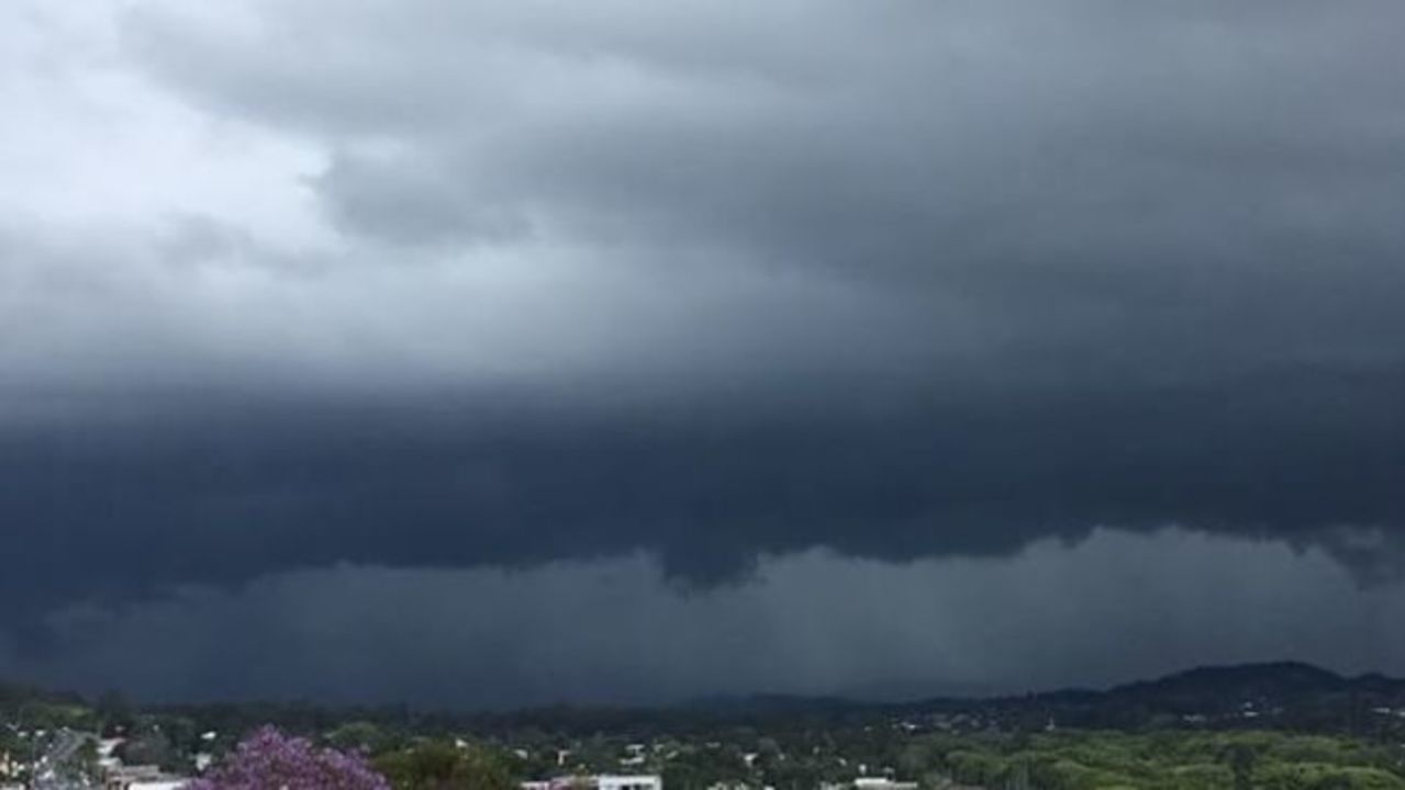 Timelapse Shows Storm Rolls Into Nambour, Queensland