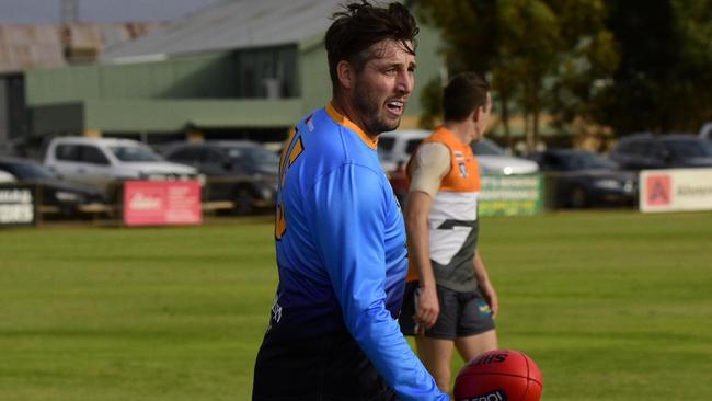 Dale Thomas in action for Nhill on Saturday. Picture: Gayle Newcombe