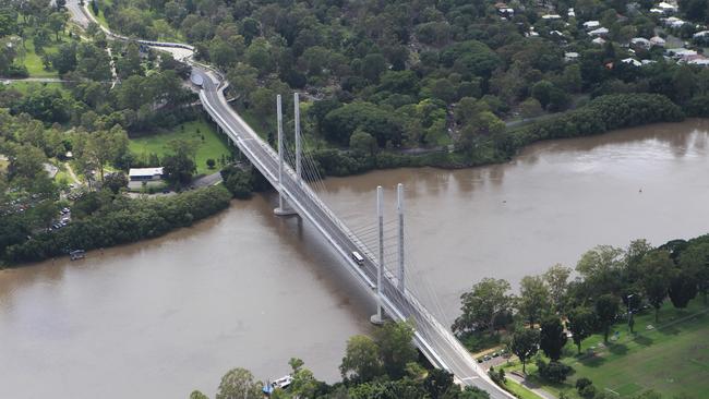 The Eleanor Schonell green bridge from Dutton Park to St Lucia is heavily used by buses, pedestrians and cyclists. Picture: Bruce Long