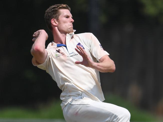 Steven Reid of Melbourne University bowls during the Premier Cricket match between Fitzroy Doncaster and Melbourne Uni at Schramms Reserve in Doncaster, Saturday, February 8, 2020. (Photo/JulianSmith) NO ARCHIVING