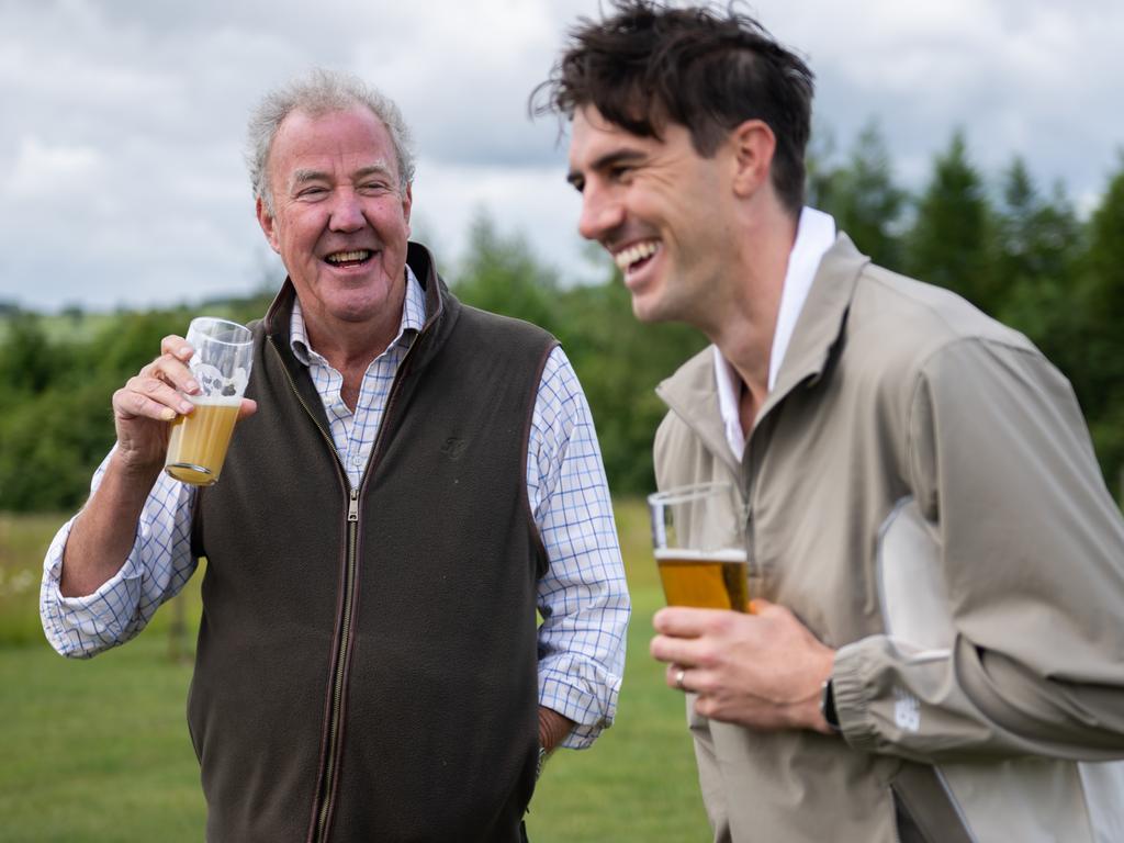 Cummins and Clarkson having a beer at the farm.