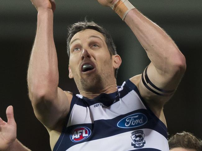 Harry Taylor of the Cats marks during the Round 19 AFL match between the Sydney Swans and the Geelong Cats at the SCG in Sydney, Sunday, July 28, 2019. (AAP Image/Craig Golding) NO ARCHIVING, EDITORIAL USE ONLY