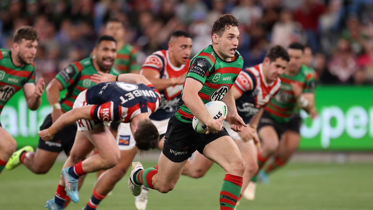 SYDNEY, AUSTRALIA - SEPTEMBER 11: Cameron Murray of the Rabbitohs makes a break during the NRL Elimination Final match between the Sydney Roosters and the South Sydney Rabbitohs at Allianz Stadium on September 11, 2022 in Sydney, Australia. (Photo by Mark Kolbe/Getty Images)