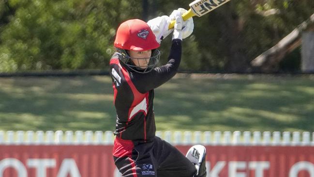 Emily Smith in action for Essendon Maribyrnong Park. Picture: Valeriu Campan