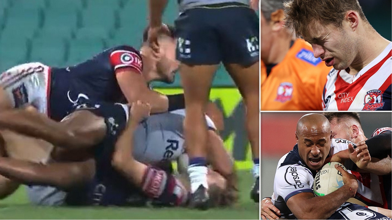 Felise Kaufusi's elbow to the head of Sam Walker.