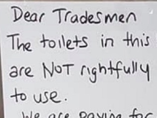 The unimpressed Sydney woman shared the note in a Facebook group.