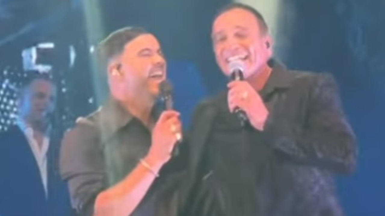 Guy Sebastian and Shannon Noll reunite to perform iconic song