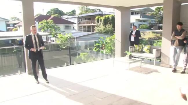 Replay: Brisbane House Auction - 85 Grenfell St, Mount Gravatt East