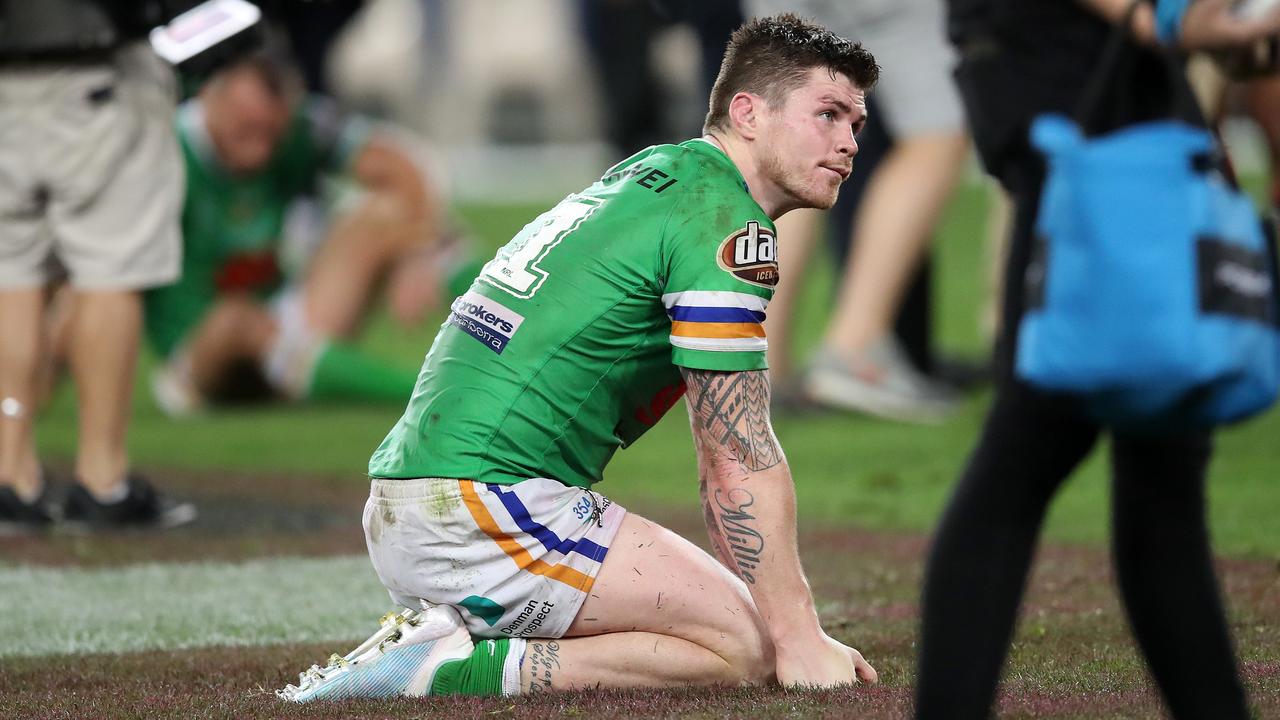 John Bateman is in talks to return to the UK on a rich deal.