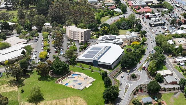 An artist impression of the proposed 100-room hotel for the Wallis Cinema and Auchendarroch House site at Mount Barker.