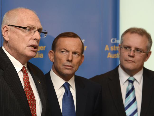 Molan, Tony Abbott and Scott Morrison announce the Sovereign Borders policy.