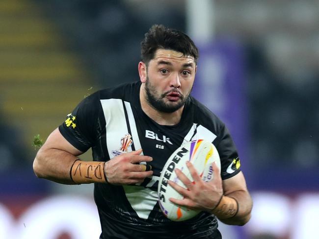 HULL, ENGLAND - NOVEMBER 05: Brandon Smith of New Zealand runs with the ball during Rugby League World Cup Quarter Final match between New Zealand and Fiji at MKM Stadium on November 05, 2022 in Hull, England. (Photo by Ashley Allen/Getty Images)