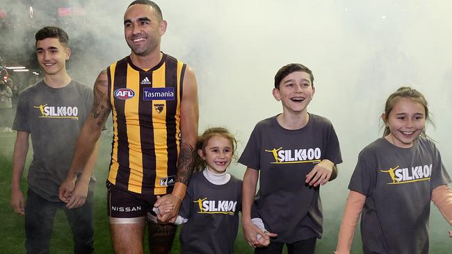 AFL Round 16.. Hawthorn vs Port Adelaide at Marvel Stadium, Melbourne.  03/07/2021.  Shaun Burgoyne comes out for game 400  with his kids .  Pic: Michael Klein
