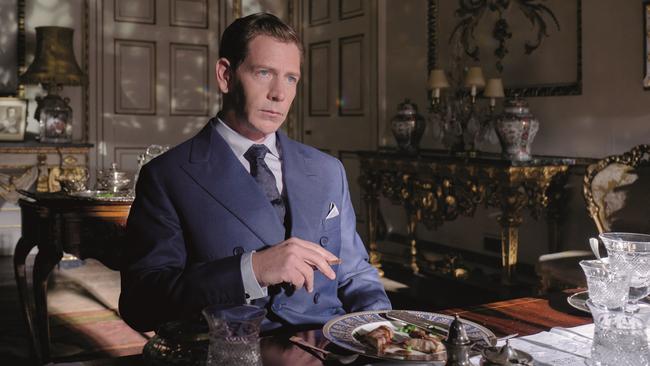 Ben Mendelsohn is an unexpectedly delightful King George VI