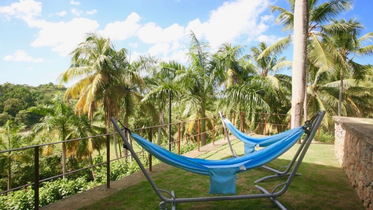 Relájese en una hamaca bajo el sol. Foto: Airbnb