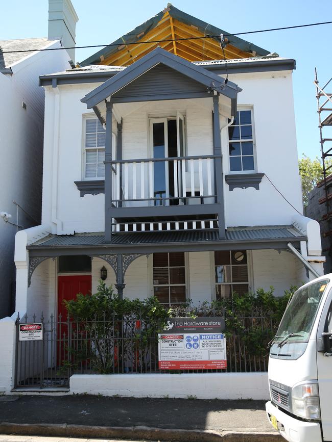 The property owned by Rebel Wilson is one of four undergoing renovations within a 40m zone. Picture: Tim Hunter